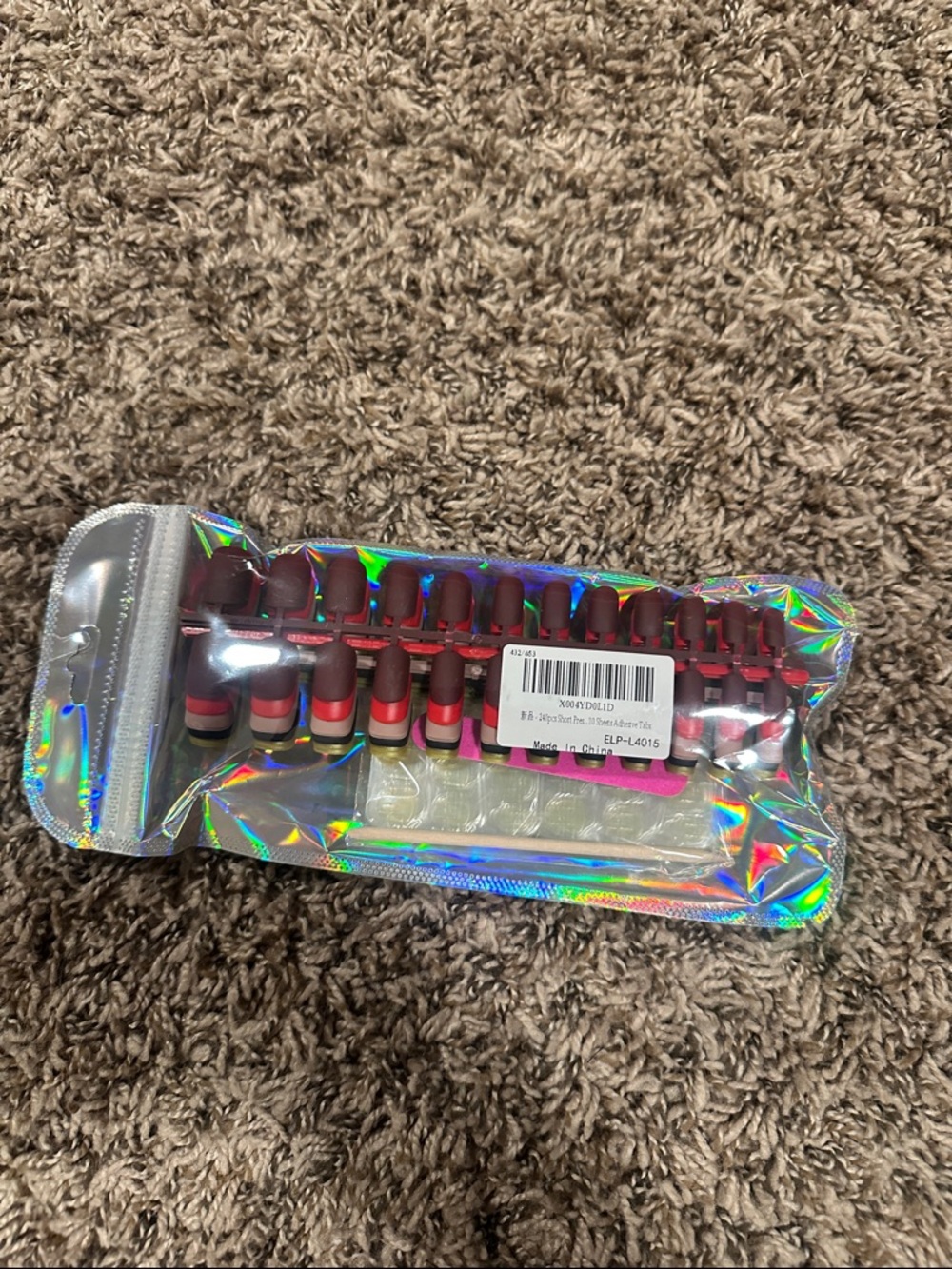 Multicolor Faux Nail Display Set with Holographic Pouch